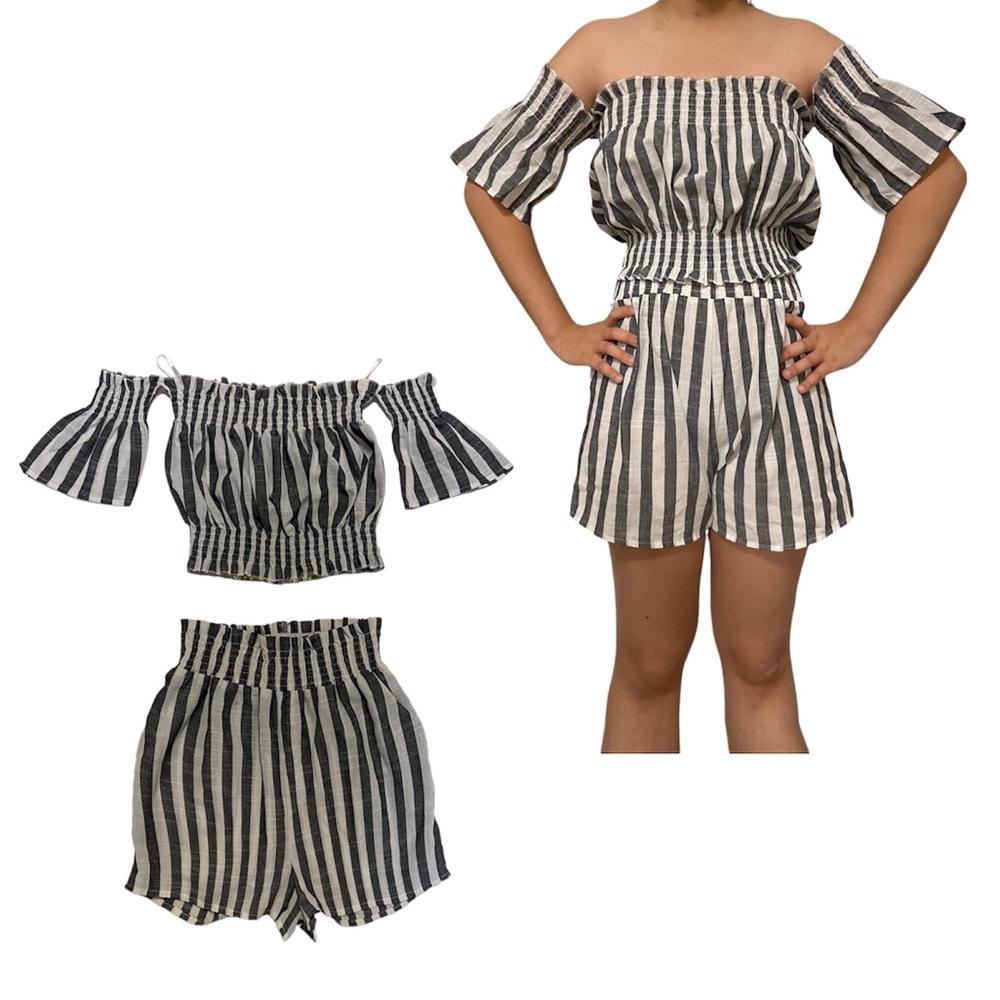 Copper Closet Off The Shoulder Cropped Smocked Top(S)and Shorts(L) Set
